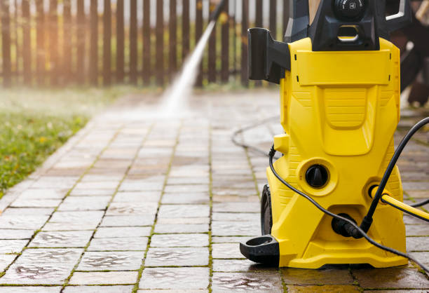 Animal Enclosure Cleaning in Pendleton, IN